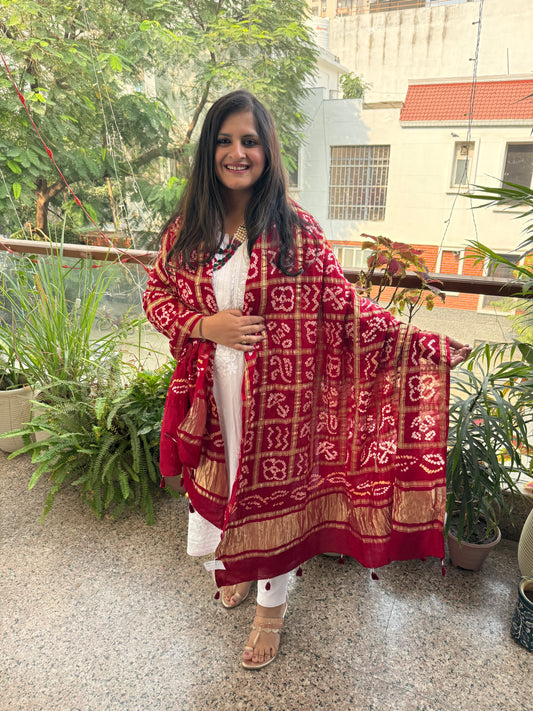 Maroon bandhani gharchola gajji silk handwoven dupatta