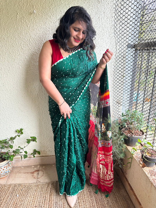 Bottle green modal silk bandhani sari with pichwai print bps 19
