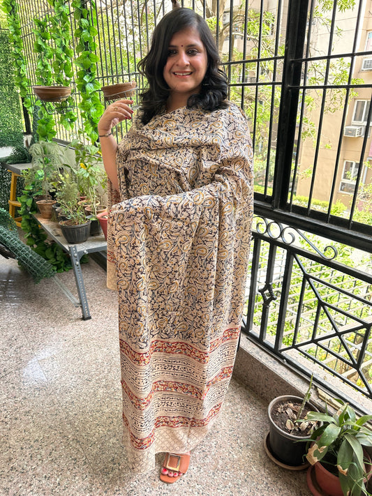 Beige maroon beige kalamkari mull cotton handcrafted dupatta