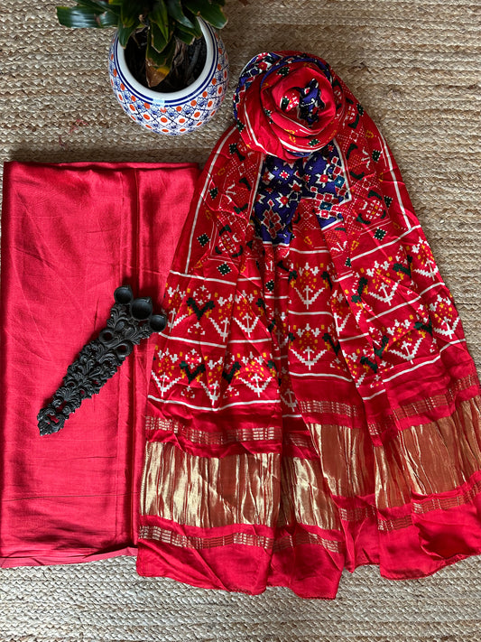Red mashru silk kurta with patola handcrafted modal silk dupatta ps-1068
