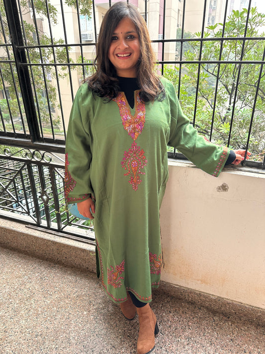 Light green elegant raffal pheran with jaal embroidery and hand sozni work