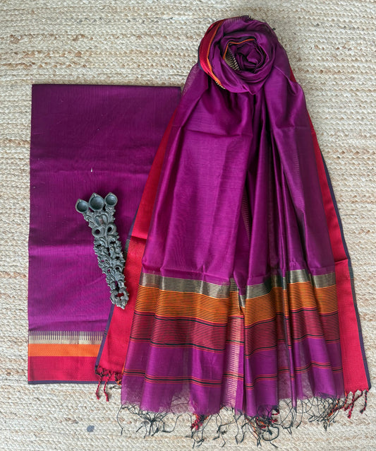 Raspberry maheshari border silk handloom kurta set